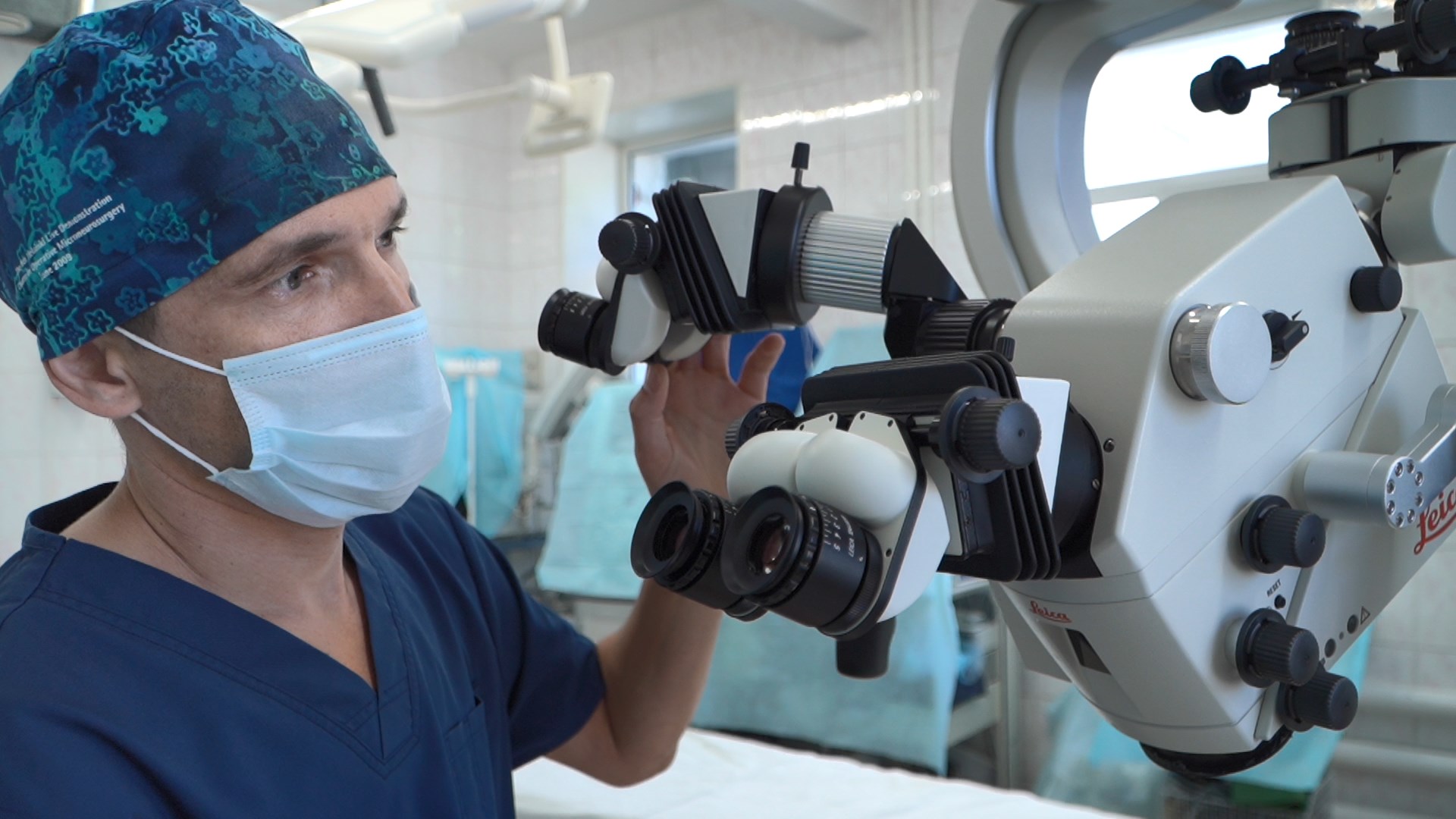 В Камчатской краевой больнице запущен в работу новый микрохирургический микроскоп thumbnail